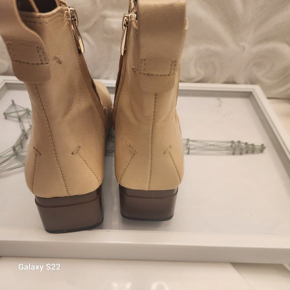 Franco Sarto" Waxton" Leather Boots. NWT. No box. Size 9 - Picture 7 of 10